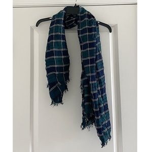 NWOT Navy, Green, and White Scarf
